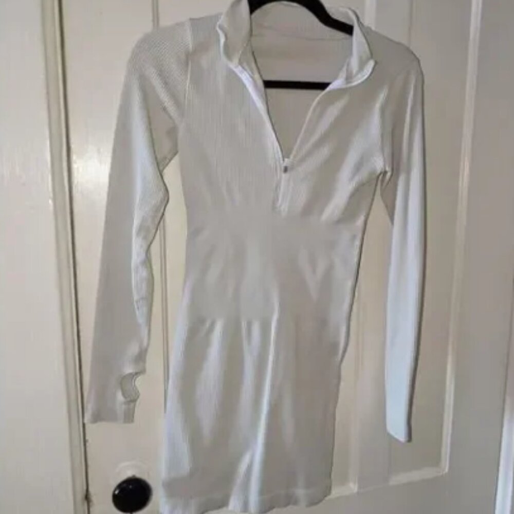 LOT OF 2 DRESSES: Black Princess Polly Small dress + Small QQQ Cream long sleeve - Picture 2 of 4